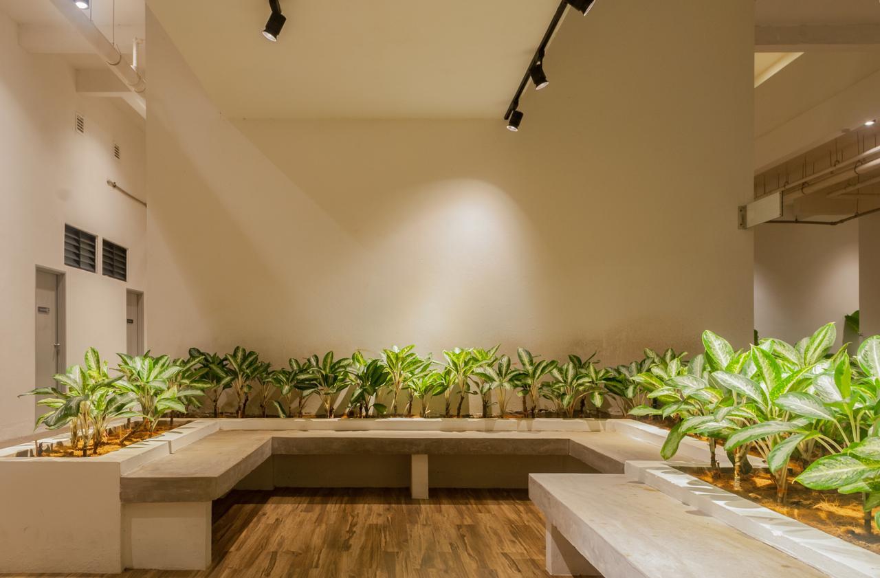 Lazy Traveler'S Suite By D Imperio Homestay George Town Esterno foto
